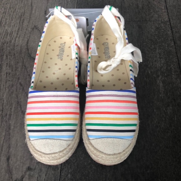 Gymboree rainbow girl’s espadrilles - Picture 8 of 8